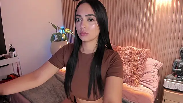 Snapshot of AMELIE_xx chatting on February 21, 2:46 am AMELIE xx online show from February 21, 2:46 am