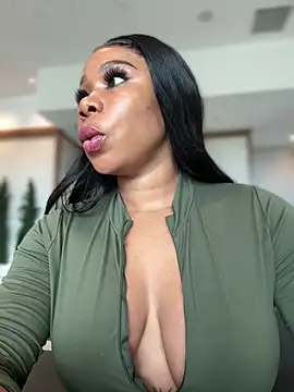 Belle    online show from September 14, 2:39 pm