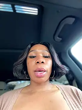 Belle    online show from January 18, 3:37 pm