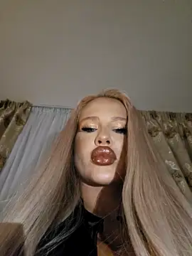 AlmaGraceX online show from December 13, 11:17 pm