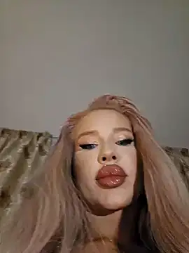 AlmaGraceX online show from December 4, 10:57 pm