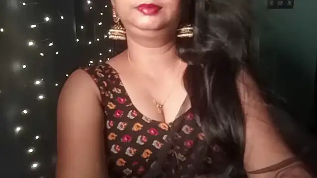 Snapshot of YourModhu chatting on July 15, 8:21 am YourModhu online show from July 15, 8:21 am