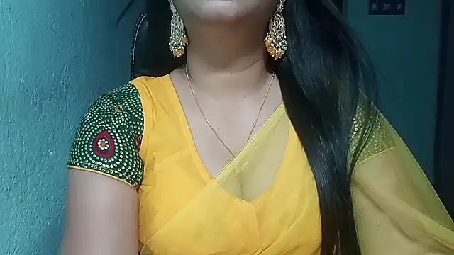 Snapshot of YourModhu chatting on November 9, 6:01 pm YourModhu online show from November 9, 6:01 pm