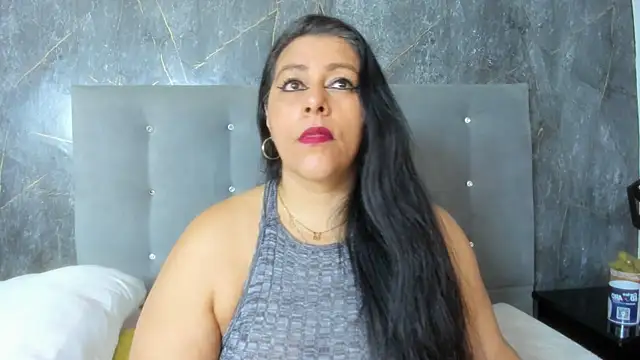SexxyPamela online show from May 7, 7:45 am