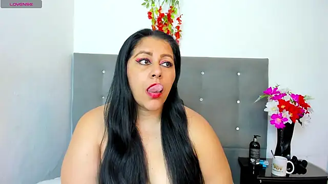 Snapshot of SexxyPamela chatting on September 14, 8:59 am SexxyPamela online show from September 14, 8:59 am