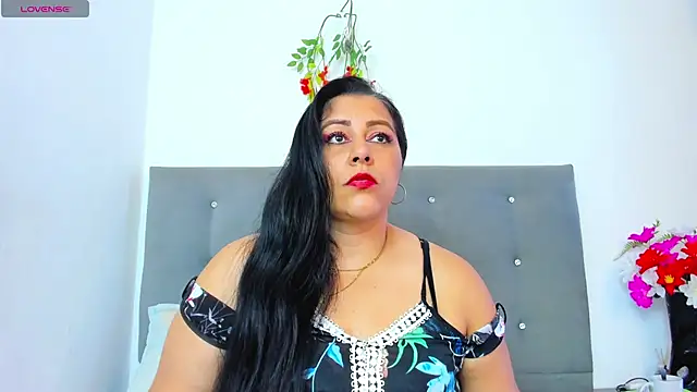Snapshot of SexxyPamela chatting on September 19, 7:40 pm SexxyPamela online show from September 19, 7:40 pm