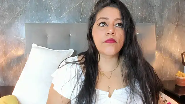SexxyPamela online show from May 8, 7:28 pm