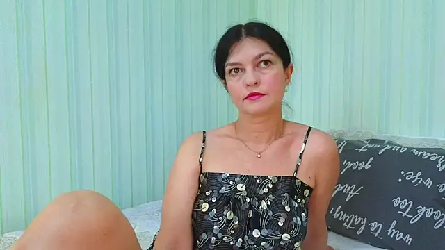  Lily  online show from March 31, 7:32 am