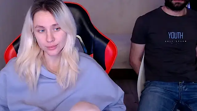 Mila Jon online show from December 7, 1:13 pm