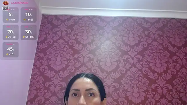 juliana diaz online show from May 22, 11:30 am