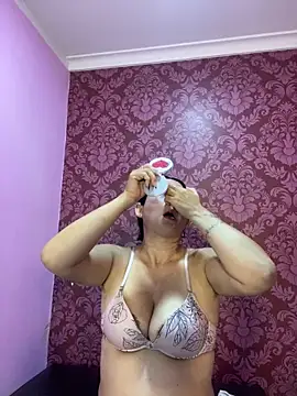 juliana diaz online show from October 21, 11:09 am