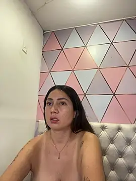 Snapshot of juliana_diaz chatting on September 23, 11:17 am juliana diaz online show from September 23, 11:17 am