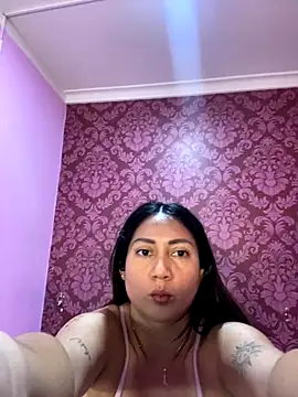 juliana diaz online show from November 12, 11:25 am