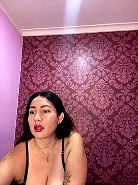 juliana diaz online show from November 26, 11:32 am