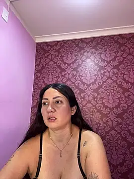 juliana diaz online show from December 17, 11:26 am