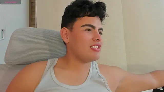 Snapshot of kamii_22 chatting on January 5, 10:02 pm kamii 22 online show from January 5, 10:02 pm