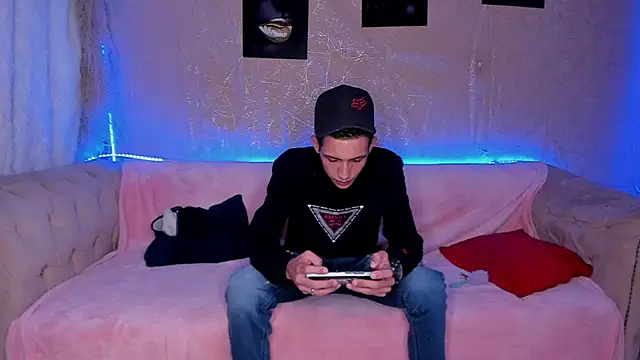 Shyfantasies online show from October 1, 10:35 pm