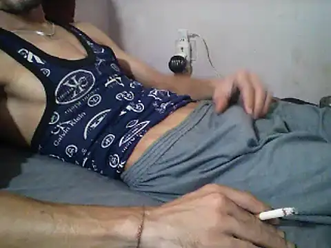 Snapshot of sami883 chatting on October 10, 1:56 pm sami883 online show from October 10, 1:56 pm