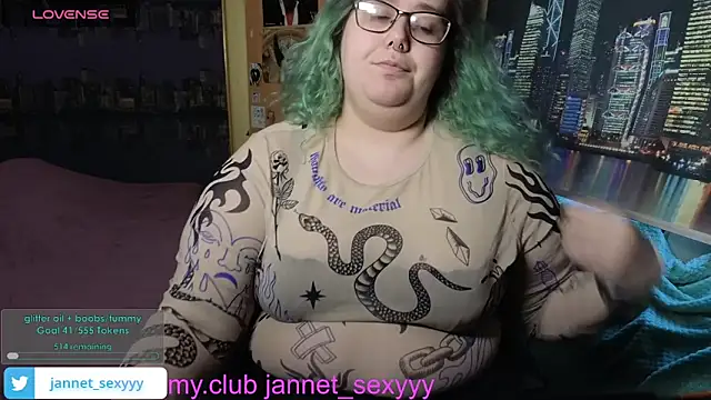 Snapshot of JannetPie chatting on February 4, 12:55 pm JannetPie online show from February 4, 12:55 pm