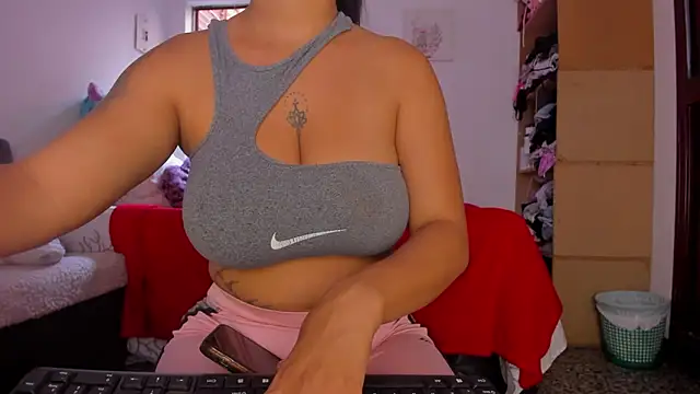 AlondraDiossa03 online show from March 11, 6:46 pm