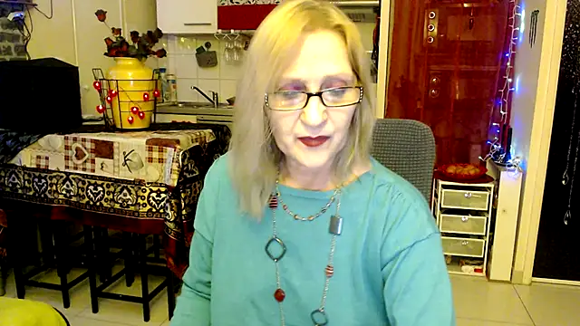 Snapshot of Ala-N-Dala chatting on February 16, 1:21 pm Ala-N-Dala online show from February 16, 1:21 pm