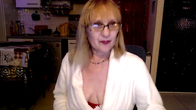 Snapshot of Ala-N-Dala chatting on February 24, 5:30 am Ala-N-Dala online show from February 24, 5:30 am