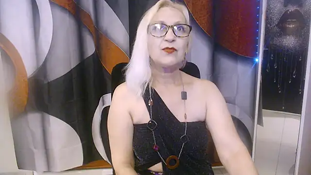 Snapshot of Ala-N-Dala chatting on September 11, 9:26 pm Ala-N-Dala online show from September 11, 9:26 pm