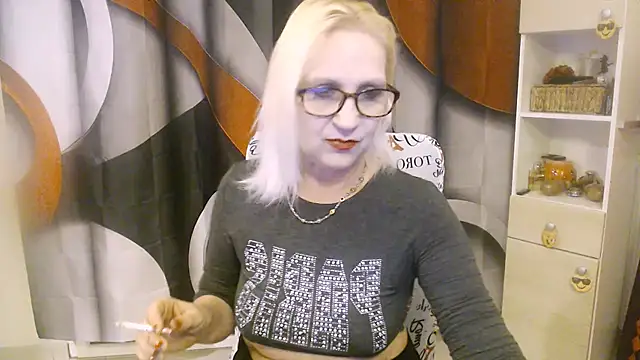 Snapshot of Ala-N-Dala chatting on September 16, 9:38 pm Ala-N-Dala online show from September 16, 9:38 pm