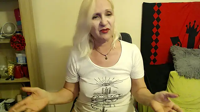 Snapshot of Ala-N-Dala chatting on December 18, 12:27 am Ala-N-Dala online show from December 18, 12:27 am