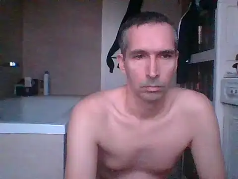 Snapshot of Geiler-boy313 chatting on December 2, 7:20 am Geiler-boy313 online show from December 2, 7:20 am