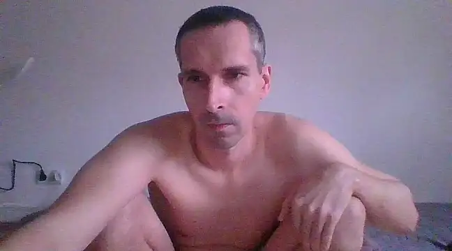 Snapshot of Geiler-boy313 chatting on February 25, 8:14 am Geiler-boy313 online show from February 25, 8:14 am