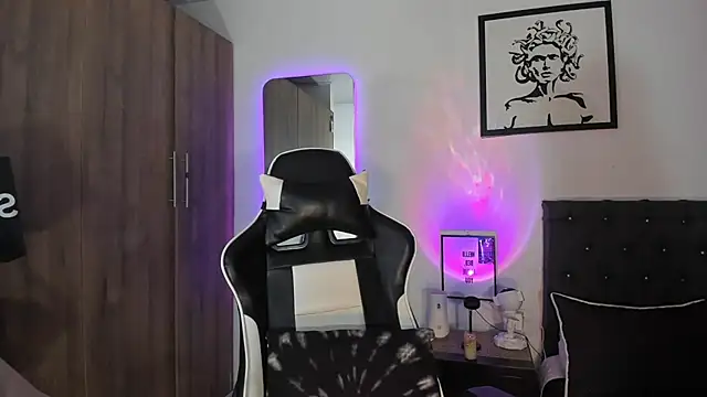 AlanNaughty online show from January 13, 1:31 am