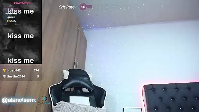 Snapshot of AlanNaughty chatting on March 20, 12:51 am AlanNaughty online show from March 20, 12:51 am