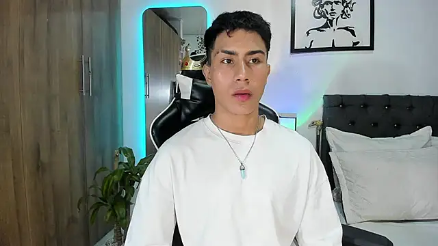 AlanNaughty online show from March 12, 1:00 am