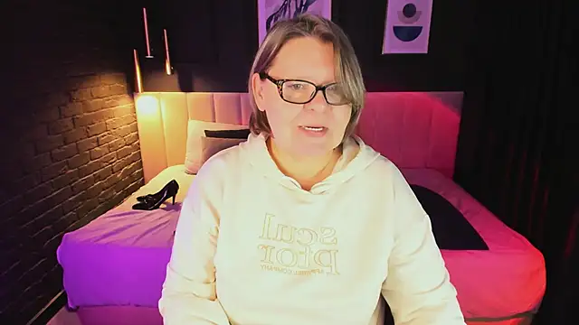 Shannonshine online show from March 18, 1:13 pm