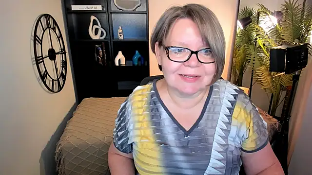 Shannonshine online show from May 13, 5:25 am