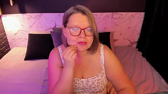 Shannonshine online show from December 5, 5:39 am