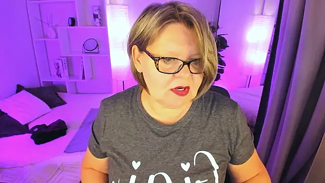 Shannonshine online show from March 26, 1:09 pm