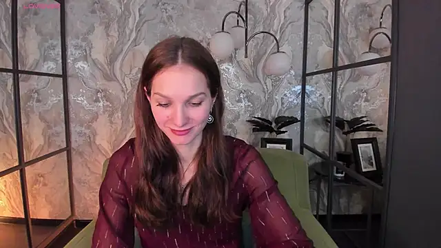 MirandaGlow online show from March 11, 5:46 am