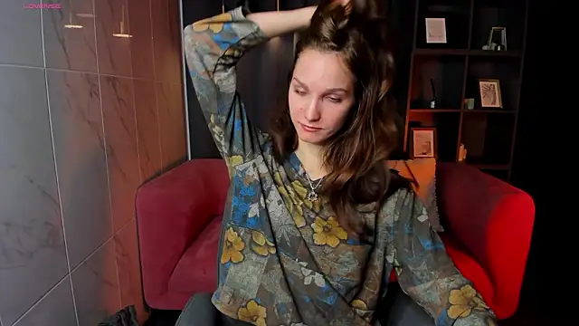 MirandaGlow online show from February 11, 5:40 am