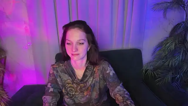 MirandaGlow online show from February 14, 5:40 am