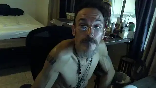 Snapshot of mycock2474u chatting on October 11, 2:07 pm mycock2474u online show from October 11, 2:07 pm