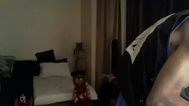 Snapshot of mycock2474u chatting on October 7, 5:52 am mycock2474u online show from October 7, 5:52 am