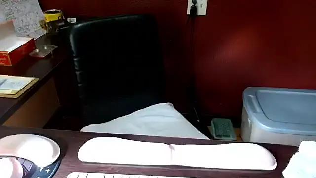 Snapshot of mycock2474u chatting on October 31, 9:00 pm mycock2474u online show from October 31, 9:00 pm