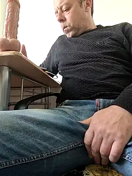 david geam online show from April 24, 5:53 am