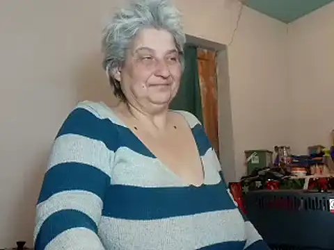 Snapshot of ExquisiteMature chatting on February 22, 8:18 am ExquisiteMature online show from February 22, 8:18 am