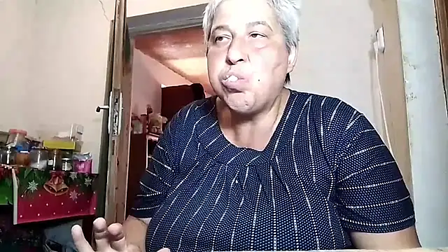 Snapshot of ExquisiteMature chatting on September 24, 10:33 am ExquisiteMature online show from September 24, 10:33 am