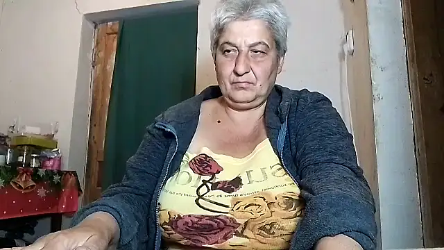 Snapshot of ExquisiteMature chatting on September 27, 8:26 pm ExquisiteMature online show from September 27, 8:26 pm