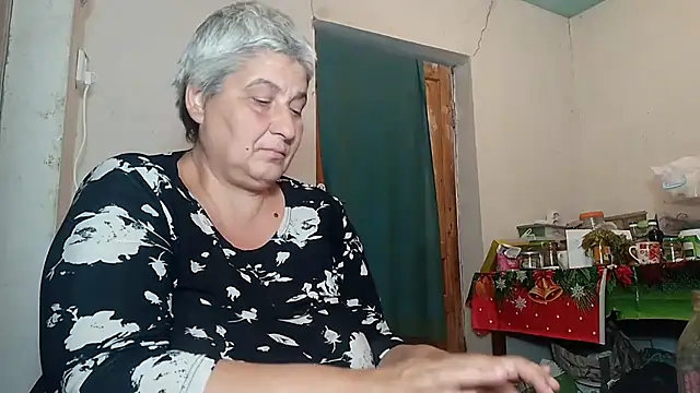 Snapshot of ExquisiteMature chatting on October 12, 10:22 pm ExquisiteMature online show from October 12, 10:22 pm