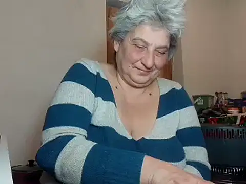 Snapshot of ExquisiteMature chatting on February 22, 11:24 am ExquisiteMature online show from February 22, 11:24 am